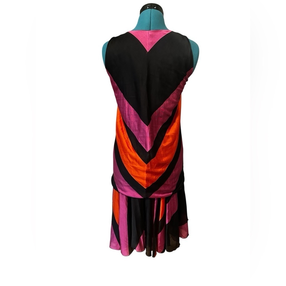 Balenciaga by Nicolas Ghesquière Graphic Knot Flared Dress Fall 2007 Collection - Picture 7 of 14